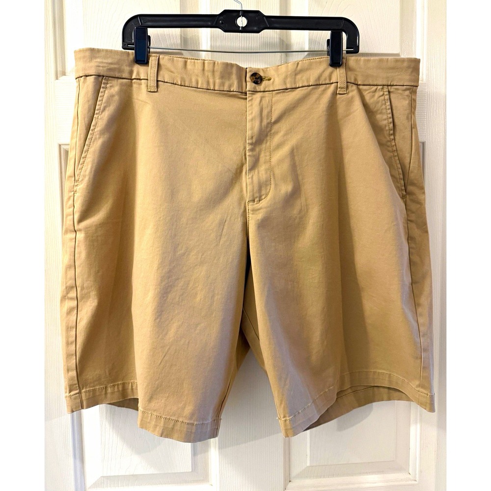 GAP Men's Beige Solid Chino Shorts Cotton Spandex Stretch Pockets Flat Front